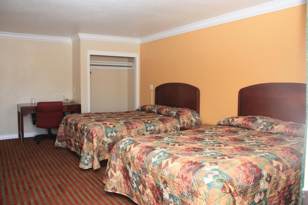 A-1 Budget Motel Κλαμάθ Φολς Δωμάτιο φωτογραφία